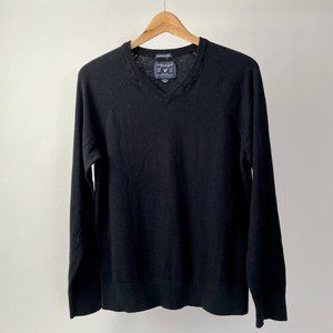 Men's American Eagle Seriously Soft Classic Fit Black V Neck Sweater, Size M
